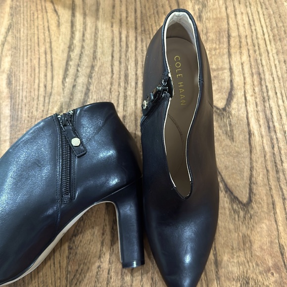 COLE HAAN - WOMENS VIANA (75MM) BOOTS 7US - Picture 9 of 13